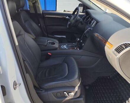 Белый Ауди Ку 7, объемом двигателя 3 л и пробегом 120 тыс. км за 26000 $, фото 1 на Automoto.ua