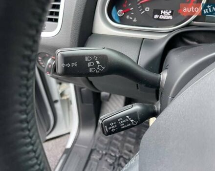 Білий Ауді Ку 7, об'ємом двигуна 3 л та пробігом 218 тис. км за 17990 $, фото 17 на Automoto.ua