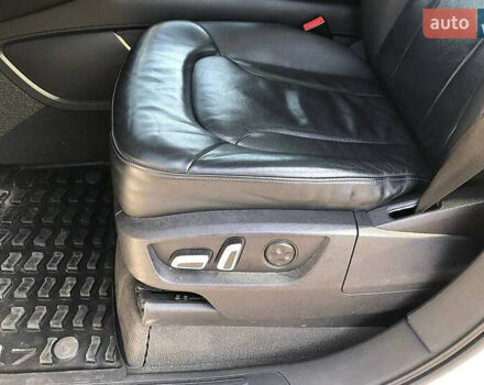 Белый Ауди Ку 7, объемом двигателя 3 л и пробегом 148 тыс. км за 18000 $, фото 16 на Automoto.ua