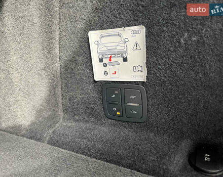 Білий Ауді Ку 7, об'ємом двигуна 2.97 л та пробігом 240 тис. км за 27000 $, фото 38 на Automoto.ua