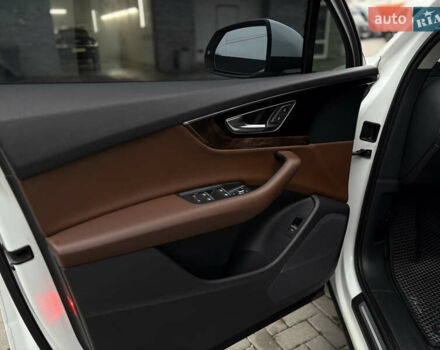 Белый Ауди Ку 7, объемом двигателя 2.97 л и пробегом 252 тыс. км за 27500 $, фото 8 на Automoto.ua