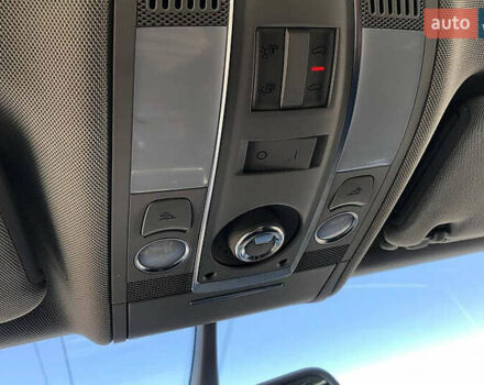 Белый Ауди Ку 7, объемом двигателя 3 л и пробегом 148 тыс. км за 18000 $, фото 9 на Automoto.ua