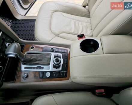 Белый Ауди Ку 7, объемом двигателя 2.97 л и пробегом 200 тыс. км за 19600 $, фото 23 на Automoto.ua