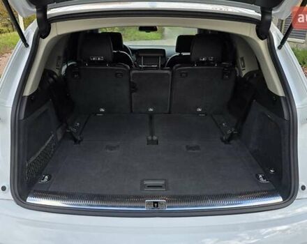 Ауді Ку 7 2015 у Житомирі на Automoto.ua Білий Ауді Ку 7, об'ємом двигуна 3 л та пробігом 191 тис. км за 18500 $, фото 13 на Automoto.ua