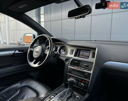 Білий Ауді Ку 7, об'ємом двигуна 3 л та пробігом 125 тис. км за 21000 $, фото 14 на Automoto.ua