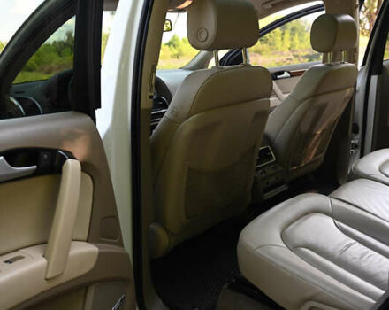 Белый Ауди Ку 7, объемом двигателя 3 л и пробегом 156 тыс. км за 23800 $, фото 11 на Automoto.ua