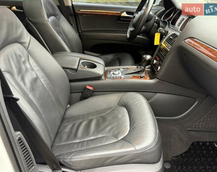 Белый Ауди Ку 7, объемом двигателя 3 л и пробегом 256 тыс. км за 21300 $, фото 38 на Automoto.ua