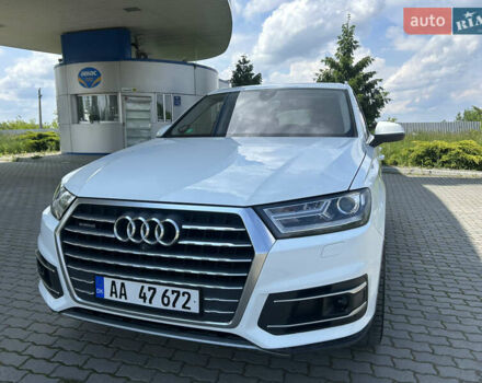 Белый Ауди Ку 7, объемом двигателя 3 л и пробегом 195 тыс. км за 31500 $, фото 5 на Automoto.ua