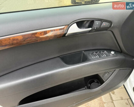 Белый Ауди Ку 7, объемом двигателя 3 л и пробегом 303 тыс. км за 14900 $, фото 6 на Automoto.ua