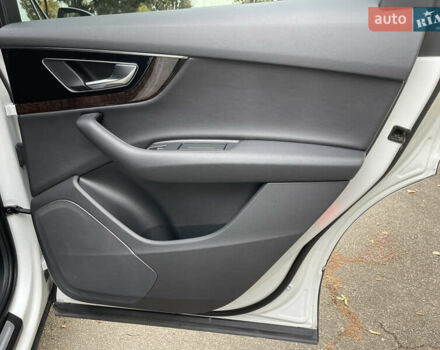 Белый Ауди Ку 7, объемом двигателя 2.97 л и пробегом 124 тыс. км за 36000 $, фото 57 на Automoto.ua