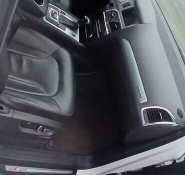 Белый Ауди Ку 7, объемом двигателя 3 л и пробегом 76 тыс. км за 18300 $, фото 3 на Automoto.ua