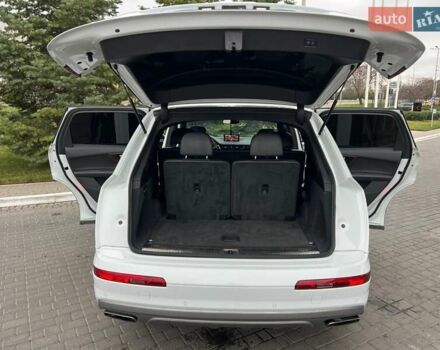 Белый Ауди Ку 7, объемом двигателя 3 л и пробегом 198 тыс. км за 23000 $, фото 10 на Automoto.ua