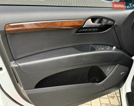 Белый Ауди Ку 7, объемом двигателя 3 л и пробегом 256 тыс. км за 21300 $, фото 29 на Automoto.ua