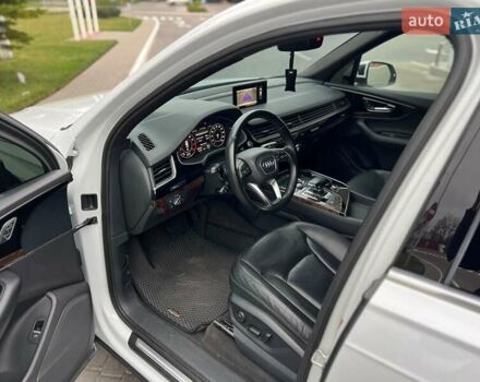 Белый Ауди Ку 7, объемом двигателя 3 л и пробегом 198 тыс. км за 23000 $, фото 12 на Automoto.ua