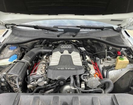 Білий Ауді Ку 7, об'ємом двигуна 3 л та пробігом 197 тис. км за 23500 $, фото 14 на Automoto.ua