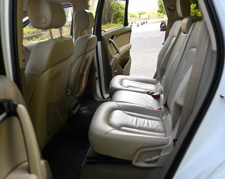 Белый Ауди Ку 7, объемом двигателя 3 л и пробегом 156 тыс. км за 23800 $, фото 12 на Automoto.ua