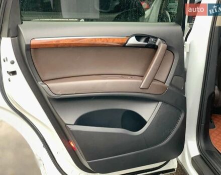 Білий Ауді Ку 7, об'ємом двигуна 3 л та пробігом 205 тис. км за 15890 $, фото 26 на Automoto.ua