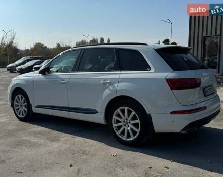 Ауді Ку 7 2016 у Каменце-Подольском на Automoto.ua Білий Ауді Ку 7, об'ємом двигуна 2.97 л та пробігом 282 тис. км за 38000 $, фото 5 на Automoto.ua