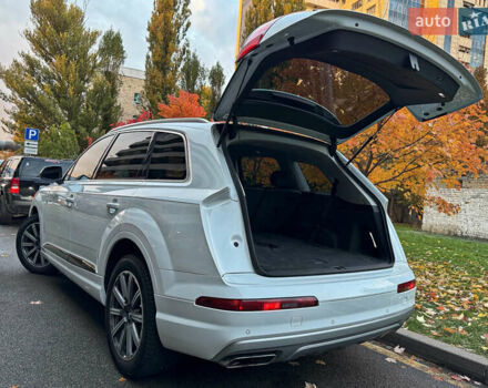 Ауді Ку 7 2016 у Києві на Automoto.ua Білий Ауді Ку 7, об'ємом двигуна 3 л та пробігом 120 тис. км за 28999 $, фото 12 на Automoto.ua