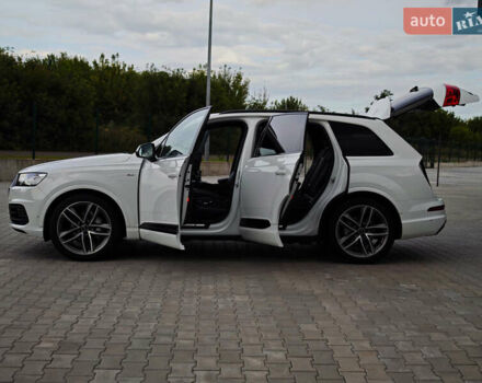 Белый Ауди Ку 7, объемом двигателя 3 л и пробегом 161 тыс. км за 47000 $, фото 92 на Automoto.ua