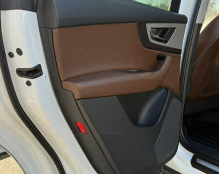 Білий Ауді Ку 7, об'ємом двигуна 2.97 л та пробігом 230 тис. км за 34800 $, фото 25 на Automoto.ua