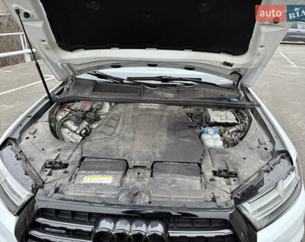 Белый Ауди Ку 7, объемом двигателя 3 л и пробегом 296 тыс. км за 19700 $, фото 45 на Automoto.ua