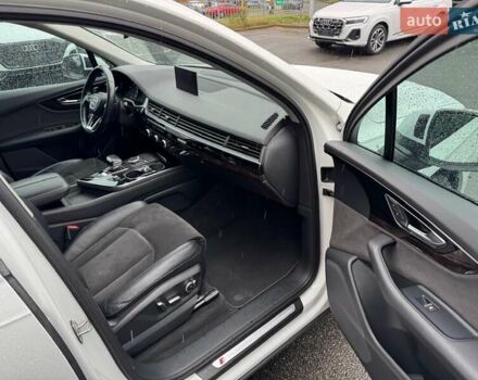 Белый Ауди Ку 7, объемом двигателя 3 л и пробегом 184 тыс. км за 32500 $, фото 84 на Automoto.ua