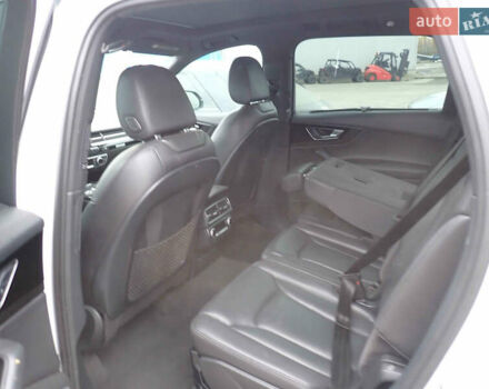 Білий Ауді Ку 7, об'ємом двигуна 3 л та пробігом 186 тис. км за 18500 $, фото 6 на Automoto.ua