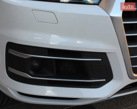 Белый Ауди Ку 7, объемом двигателя 3 л и пробегом 225 тыс. км за 23500 $, фото 16 на Automoto.ua