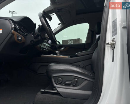 Белый Ауди Ку 7, объемом двигателя 2.97 л и пробегом 141 тыс. км за 43000 $, фото 6 на Automoto.ua