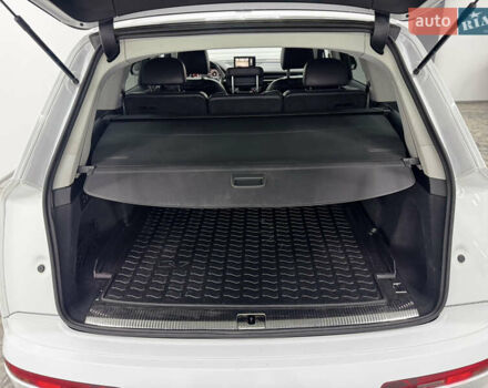 Ауди Ку 7 2016 в Одессе на Automoto.ua Белый Ауди Ку 7, объемом двигателя 2.97 л и пробегом 269 тыс. км за 34999 $, фото 18 на Automoto.ua