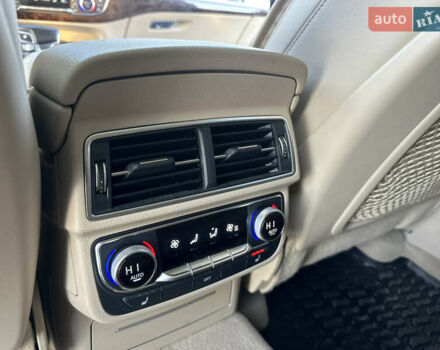 Білий Ауді Ку 7, об'ємом двигуна 2 л та пробігом 169 тис. км за 24999 $, фото 26 на Automoto.ua