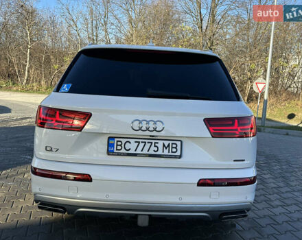 Білий Ауді Ку 7, об'ємом двигуна 2 л та пробігом 169 тис. км за 24999 $, фото 16 на Automoto.ua