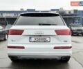 Белый Ауди Ку 7, объемом двигателя 3 л и пробегом 122 тыс. км за 27000 $, фото 5 на Automoto.ua