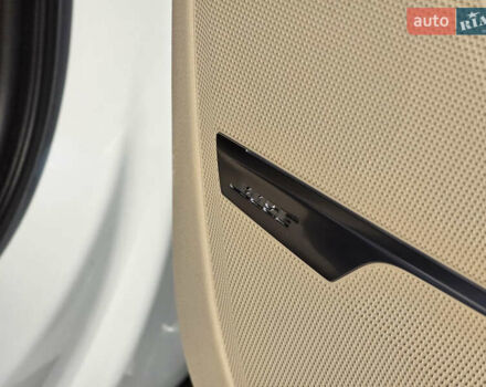 Белый Ауди Ку 7, объемом двигателя 3 л и пробегом 157 тыс. км за 27900 $, фото 20 на Automoto.ua