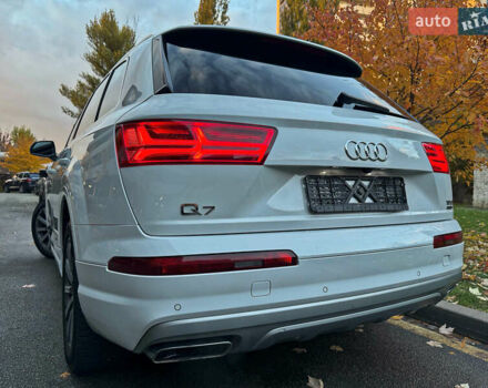 Ауді Ку 7 2016 у Києві на Automoto.ua Білий Ауді Ку 7, об'ємом двигуна 3 л та пробігом 120 тис. км за 28999 $, фото 9 на Automoto.ua