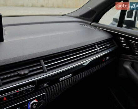 Белый Ауди Ку 7, объемом двигателя 3 л и пробегом 161 тыс. км за 47000 $, фото 44 на Automoto.ua