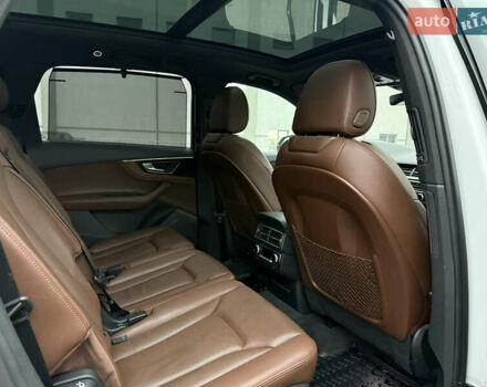 Белый Ауди Ку 7, объемом двигателя 3 л и пробегом 296 тыс. км за 19700 $, фото 23 на Automoto.ua