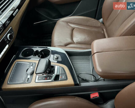 Белый Ауди Ку 7, объемом двигателя 3 л и пробегом 296 тыс. км за 19700 $, фото 21 на Automoto.ua