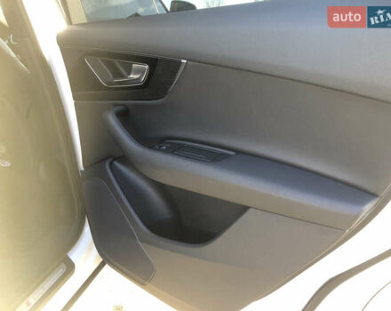 Білий Ауді Ку 7, об'ємом двигуна 2.97 л та пробігом 84 тис. км за 44000 $, фото 41 на Automoto.ua