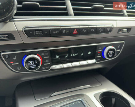 Белый Ауди Ку 7, объемом двигателя 2.97 л и пробегом 284 тыс. км за 37000 $, фото 20 на Automoto.ua