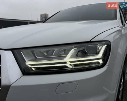 Белый Ауди Ку 7, объемом двигателя 2.97 л и пробегом 141 тыс. км за 43000 $, фото 5 на Automoto.ua