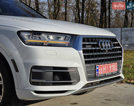 Белый Ауди Ку 7, объемом двигателя 3 л и пробегом 157 тыс. км за 27900 $, фото 5 на Automoto.ua