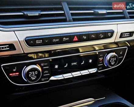 Белый Ауди Ку 7, объемом двигателя 2.97 л и пробегом 202 тыс. км за 43000 $, фото 32 на Automoto.ua