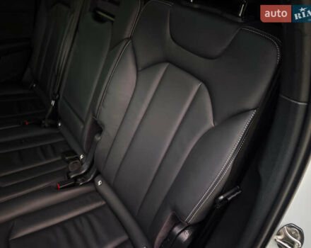 Белый Ауди Ку 7, объемом двигателя 3 л и пробегом 161 тыс. км за 47000 $, фото 51 на Automoto.ua