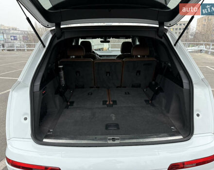 Белый Ауди Ку 7, объемом двигателя 3 л и пробегом 296 тыс. км за 19700 $, фото 12 на Automoto.ua