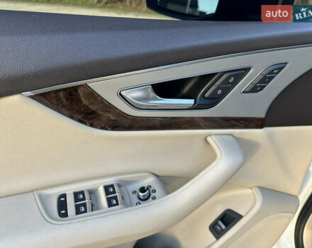 Білий Ауді Ку 7, об'ємом двигуна 2 л та пробігом 169 тис. км за 24999 $, фото 35 на Automoto.ua