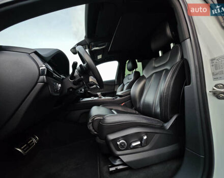 Белый Ауди Ку 7, объемом двигателя 3 л и пробегом 161 тыс. км за 47000 $, фото 34 на Automoto.ua