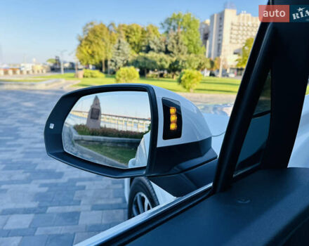 Ауди Ку 7 2016 в Днепре (Днепропетровске) на Automoto.ua Белый Ауди Ку 7, объемом двигателя 2.97 л и пробегом 137 тыс. км за 42800 $, фото 6 на Automoto.ua