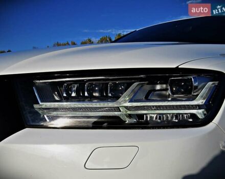 Белый Ауди Ку 7, объемом двигателя 2.97 л и пробегом 202 тыс. км за 43000 $, фото 9 на Automoto.ua